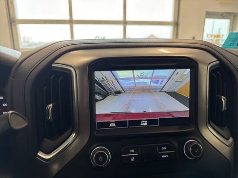 Used 2021 Chevrolet Silverado 1500 LT w/ Z71 Off-Road Package image 2