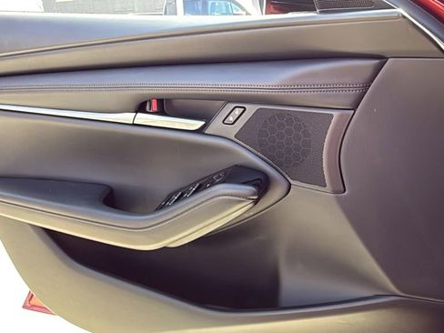 Used 2025 MAZDA MAZDA3 s image 24