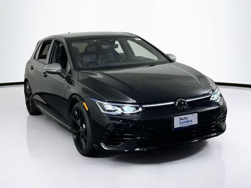 Used 2024 Volkswagen Golf R image 3