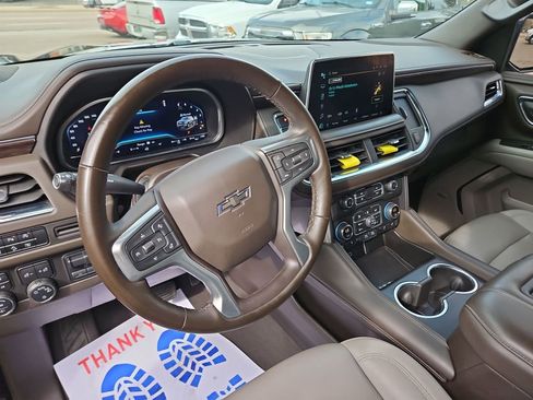 Used 2023 Chevrolet Tahoe Z71 w/ Z71 Off-Road Package AWD/4WD image 13