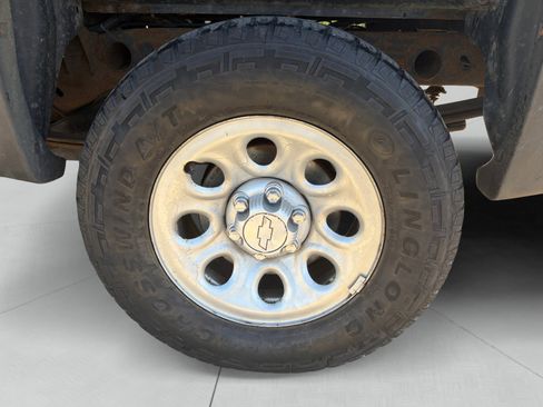 Used 2011 Chevrolet Silverado 1500 LT w/ All-Star Edition AWD/4WD image 14