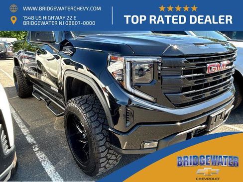 Used 2025 GMC Sierra 1500 Elevation AWD/4WD image 1
