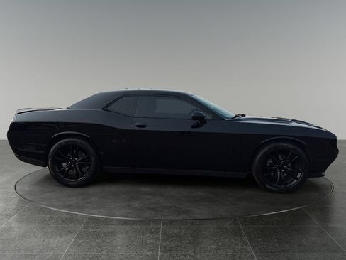 Used 2016 Dodge Challenger SXT w/ Blacktop Package RWD image 10