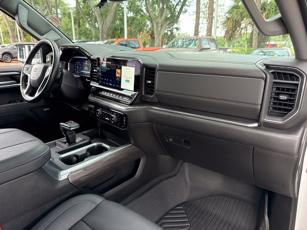 Used 2024 Chevrolet Silverado 1500 LTZ AWD/4WD image 22