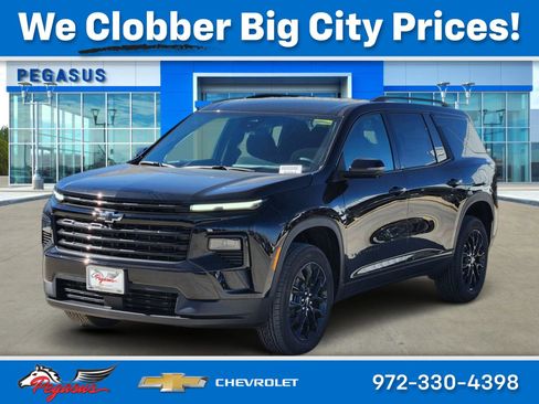 New 2026 Chevrolet Traverse LT w/ Midnight/Sport Edition image 2