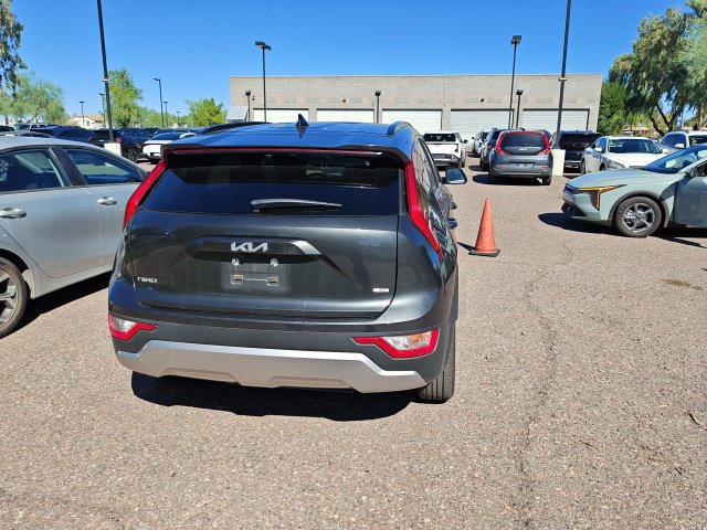 Used 2025 Kia Niro LX FWD image 11