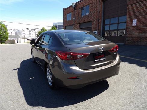 Used 2015 MAZDA MAZDA3 i SV image 5