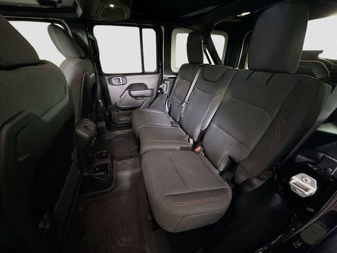 Used 2024 Jeep Wrangler Unlimited Rubicon AWD/4WD image 20