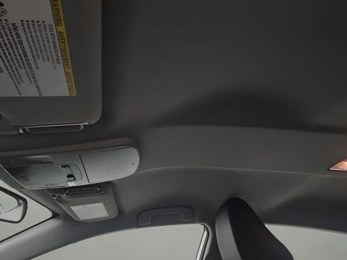 Used 2024 Toyota Camry SE FWD image 11