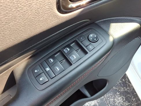 Certified 2025 Dodge Durango GT AWD/4WD image 7