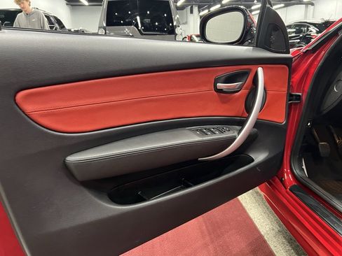 Used 2010 BMW 135i Convertible w/ Premium Pkg image 27