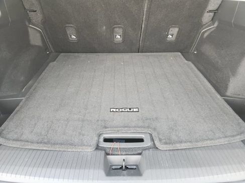 Certified 2023 Nissan Rogue SV FWD image 29