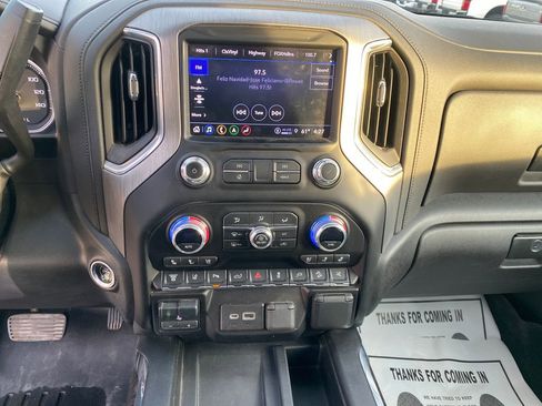 Used 2023 GMC Sierra 2500 Denali w/ Denali Ultimate Package image 20