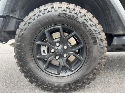 Used 2025 Jeep Wrangler Unlimited Sport S 4xe AWD/4WD image 18