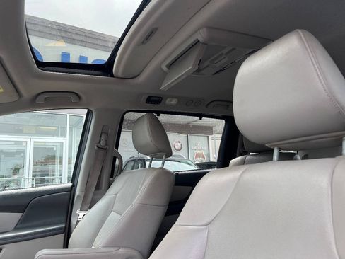 Used 2014 Honda Odyssey EX-L image 18