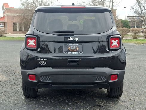 Used 2023 Jeep Renegade Latitude AWD/4WD image 22
