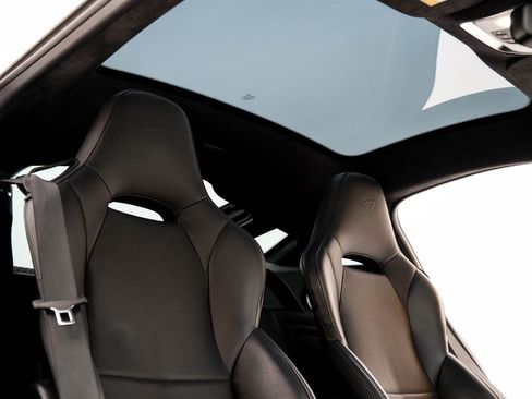 Used 2023 McLaren GT image 36