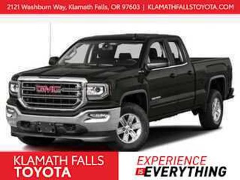 Used 2018 GMC Sierra 1500 SLE w/ SLE Value Package AWD/4WD image 1