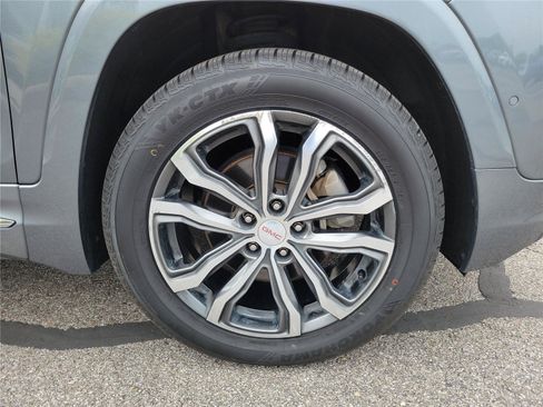Used 2018 GMC Terrain Denali w/ Advanced Safety Package AWD/4WD image 5