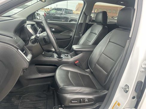 Used 2023 GMC Terrain SLT w/ Tech Package AWD/4WD image 19