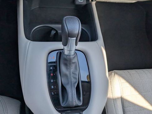 Used 2025 Honda HR-V LX image 31