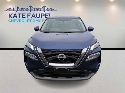 Used 2023 Nissan Rogue SV AWD/4WD image 2