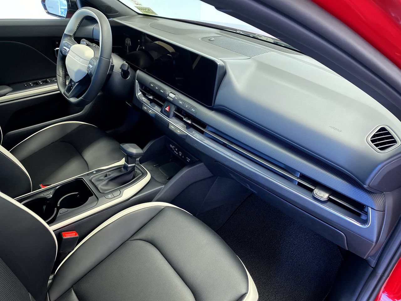 New 2026 Kia K4 GT-Line FWD image 30