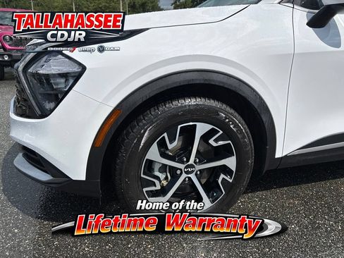 Used 2023 Kia Sportage EX FWD image 13