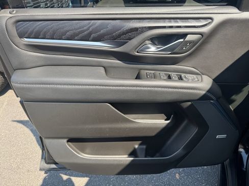 Used 2022 GMC Yukon Denali AWD/4WD image 28