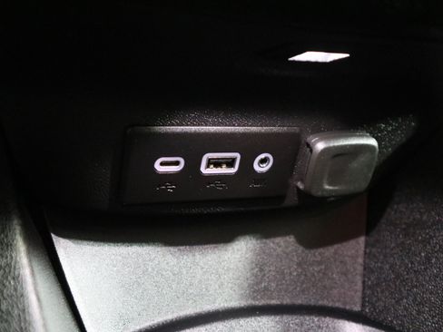 Used 2025 Chevrolet Malibu RS w/ LPO, Floor Liner Package FWD image 29