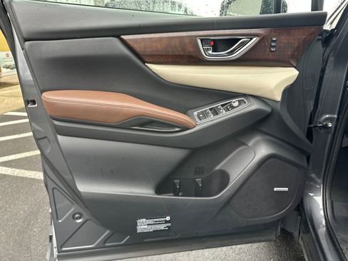 Used 2019 Subaru Ascent Touring image 11