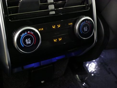 Used 2024 Land Rover Range Rover Autobiography AWD/4WD image 44