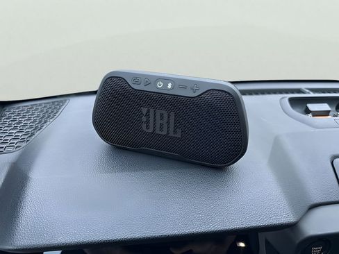 Used 2025 Toyota Tacoma SR5 w/ SR5 Upgrade Package image 30