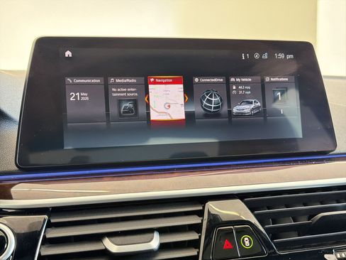 Used 2019 BMW 530e xDrive AWD/4WD image 22