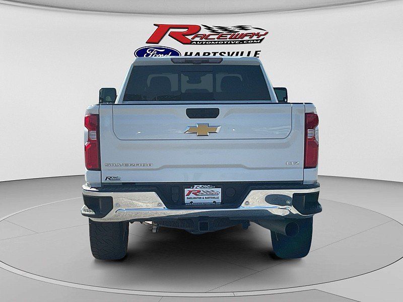 Used 2024 Chevrolet Silverado 2500 LTZ w/ LTZ Plus Package AWD/4WD image 8