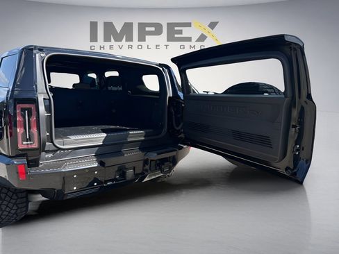 Used 2025 GMC Hummer EV 3X w/ Extreme Off-Road Package AWD/4WD image 8