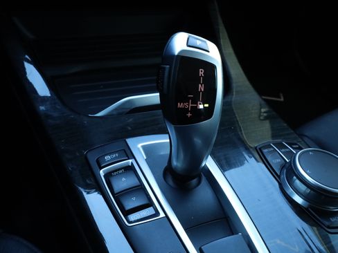 Used 2017 BMW X3 xDrive28i image 12