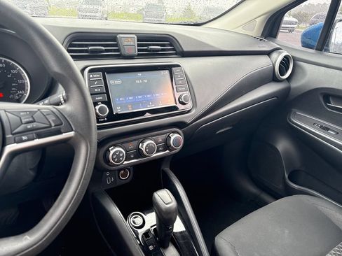 Used 2021 Nissan Versa S FWD image 20