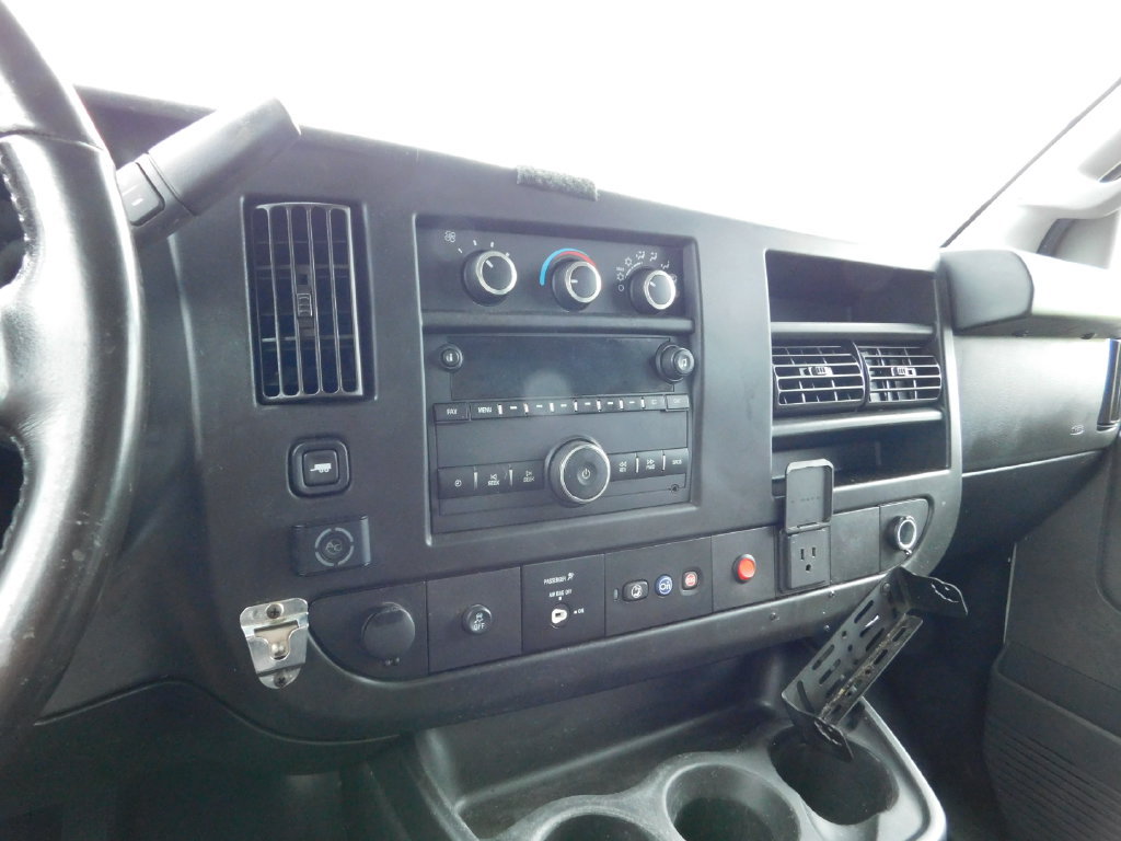 Used 2020 Chevrolet Express 2500 w/ Driver Convenience Package RWD image 19