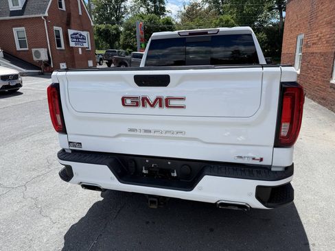 Used 2019 GMC Sierra 1500 AT4 w/ AT4 Preferred Package AWD/4WD image 6