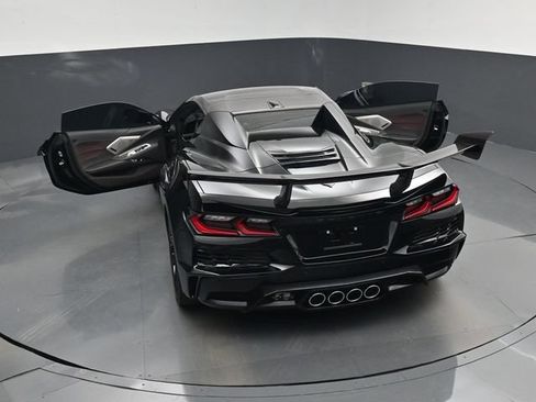Used 2026 Chevrolet Corvette ZR1 w/ ZR1 Carbon Fiber Aero Package RWD image 30