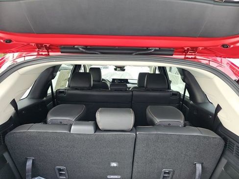 New 2026 MAZDA CX-90 3.3 Turbo w/ Preferred Package image 16