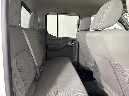 Used 2016 Nissan Frontier SV RWD image 25