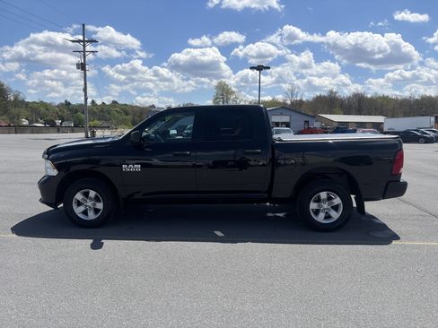 Used 2018 RAM 1500 Express AWD/4WD image 7