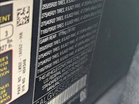 Used 2020 Land Rover Range Rover Long Wheelbase Autobiography AWD/4WD image 22