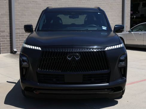 Used 2025 INFINITI QX80 Autograph AWD/4WD image 2