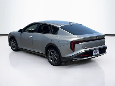 Used 2025 Kia K4 FWD image 7