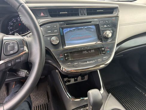 Used 2017 Toyota Avalon XLE Premium FWD image 13