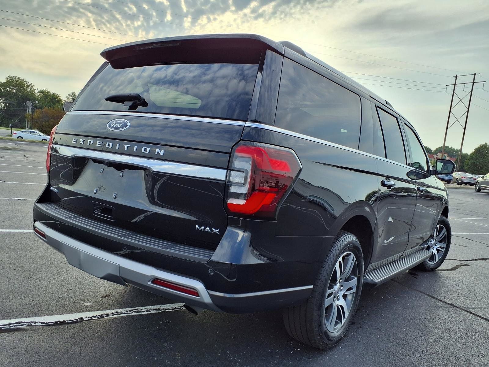 Used 2024 Ford Expedition Max Limited AWD/4WD image 38