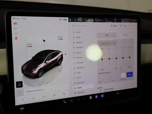 Used 2024 Tesla Model Y Long Range RWD image 32